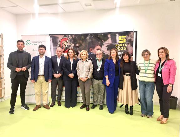 Imaxe da nova:A Xunta colabora coa iniciativa solidaria Gladiator Family en favor da Asociación Española contra o Cancro