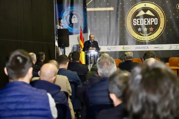 Imaxe da nova:O director xeral de Emerxencias e Interior clausura a terceira edición de Sedexpo