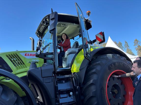Imagen de la noticia:Belén do Campo destaca el liderazgo de Galicia en el sector primario en la inauguración de la Feria Multisectorial Magreco e...