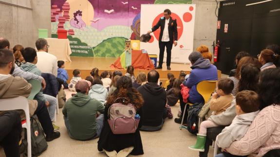 Imaxe da nova:O programa ‘Ler Conta Moito’ ofrecerá máis de 600 actividades en preto de 200 concellos galegos