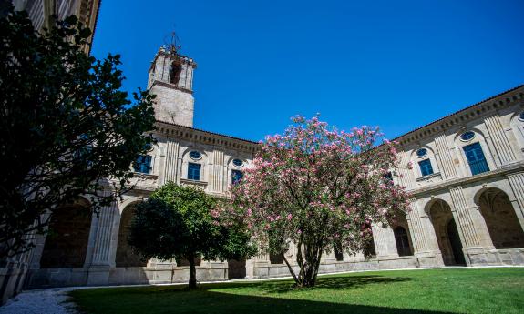 Imaxe da nova:A Xunta prorroga a concesión do Hotel Monumento de San Clodio e mellora a atención ampliando os períodos de apertura e zonas de acc...