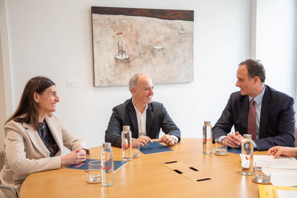 Imaxe 1 de 2 asociada á nova