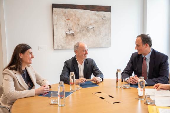 Imagen de la noticia:Xunta, Autoridad Portuaria de Vigo y Zona Franca firman la compraventa de nueve parcelas en la Plisan para poner a disposici...