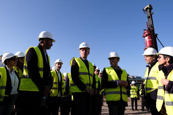 Imaxe da nova:Rueda asiste ao inicio das obras do novo centro de saúde de Vilagarcía de Arousa e celebra o reforzo da atención primaria