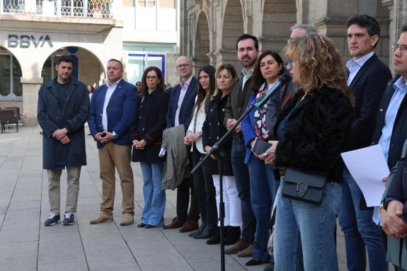 Imaxe da nova:A Xunta súmase ás asociacións lucenses ‘Capaces’ e ‘Raiolas’ para conmemorar o Día Mundial de Concienciación sobre o Autismo