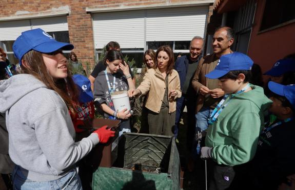 Imagen de la noticia:A Xunta pon o programa Escolas Verdes polo Clima como exemplo de acción educativa para promover prácticas sostibles entre má...