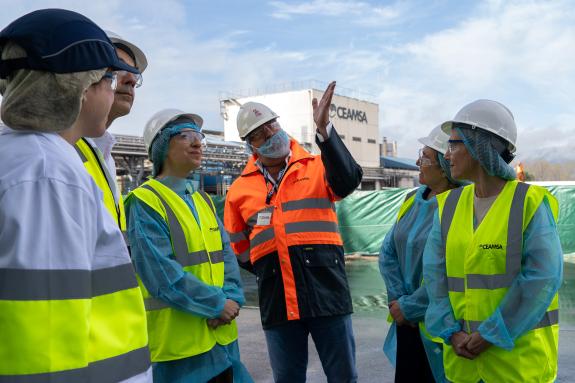 Imagen de la noticia:A Xunta salienta que compañías innovadoras como Ceamsa son un modelo a imitar por outras máis pequenas nas accións fronte ao...