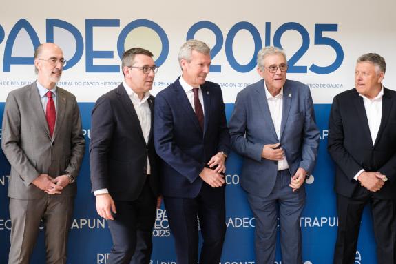 Imagen de la noticia:Rueda apunta a Ribadeo como referencia del turismo gallego en el 25º aniversario de su designación como ayuntamiento turísti...