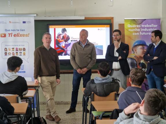 Imagen de la noticia:La Xunta acerca a escolares de Marín el programa ´Que no te líen, tú eliges´ a favor de seguir avanzando en la presencia fem...