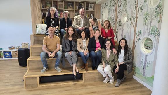 Imaxe da nova:A Xunta inaugura a nova biblioteca escolar do colexio CEIP plurilingüe de Antas de Ulla, un espazo de referencia para o fomento do ...