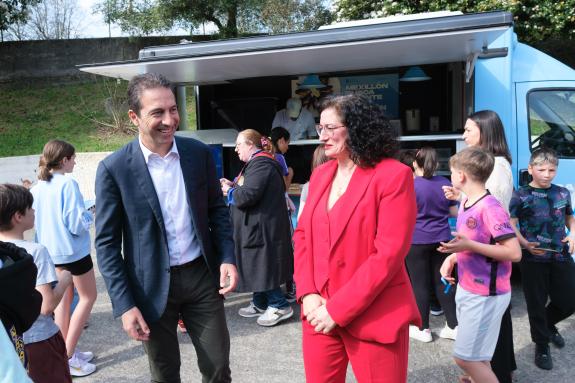 Imaxe da nova:Villares critica o proxecto de decreto do Goberno central que limita o consumo de peixe nos colexios e anuncia o deseño de novas ac...