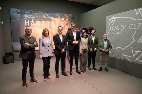 Imaxe da nova:A Xunta e Afundación levan á Coruña a aventura dixital ‘Hábitats. Natureza estendida’ para ampliar a nosa mirada sobre a importanci...