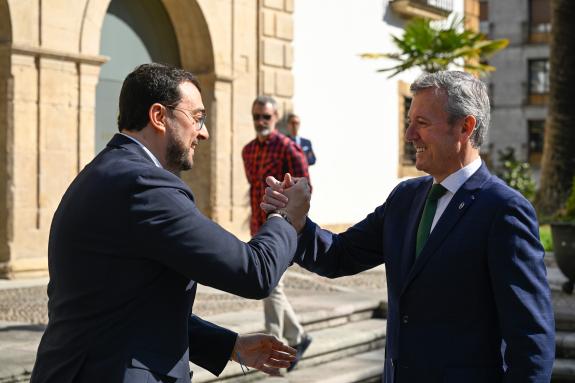 Imagen de la noticia:Rueda destaca en el foro 