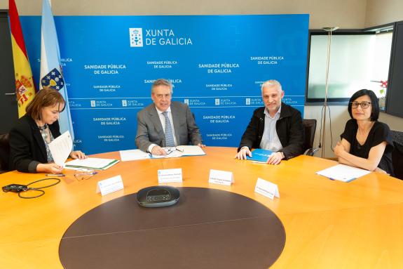 Imaxe da nova:O Servizo Galego de Saúde e a Fundación Érguete-Integración renovan a súa colaboración no ámbito da incorporación social a paciente...