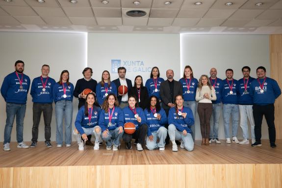 Imaxe da nova:A Xunta felicita o Baxi Ferrol por facer historia como primeiro equipo galego en xogar unha final europea de baloncesto