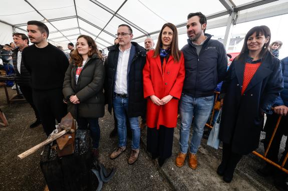 Imagen de la noticia:María José Gómez pone en valor la importancia de eventos como la Feria de la Artesanía del Ferro de Riotorto en la dinamizac...