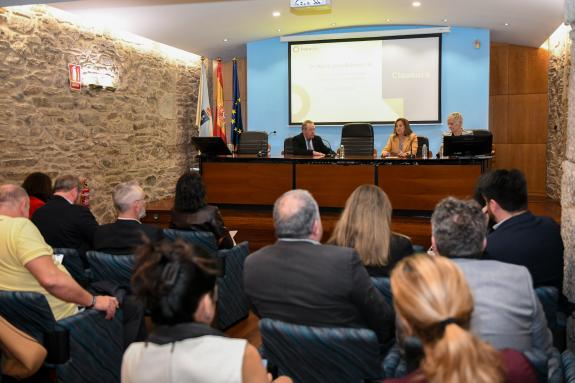 Imaxe da nova: A Xunta salienta a contribución do sector do papel reciclado ao cumplimento dos obxectivos en materia de economía circular e neutr...