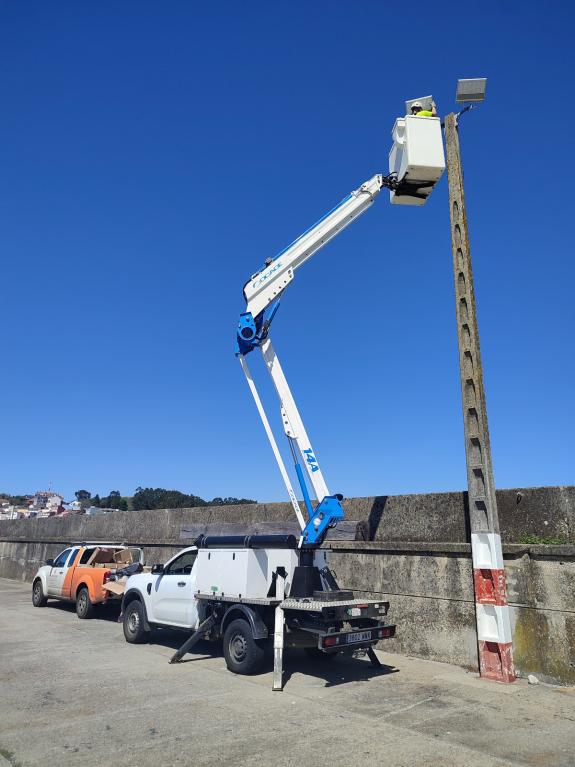 Imagen de la noticia:La Xunta de Galicia invierte 60.000 euros en la renovación de las luminarias de Sada con tecnología led de alta prestación y...