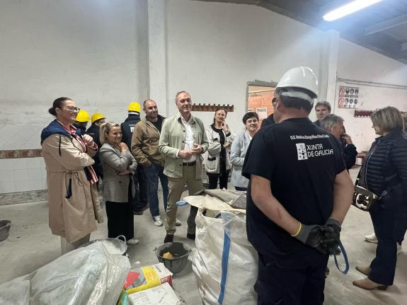 Imagen de la noticia:La Xunta invierte más de 410.000 € en dos talleres duales de empleo teórico-prácticos que beneficiarán 20 alumnos de O Rosal...