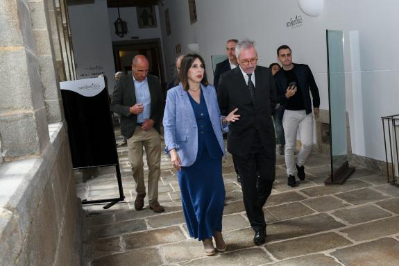 Imagen de la noticia:Lorenzana destaca que Galicia generaría la energía equivalente a 70 parques eólicos con la repotenciación y el refuerzo de l...