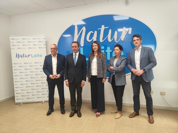 Imagen de la noticia: Medio Rural destaca a aposta de Naturleite pola transformación do lácteo na nosa comunidade