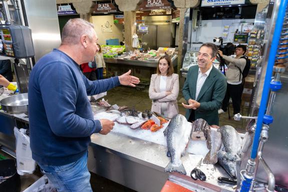 Imagen de la noticia:Alfonso Villares destaca que el Bono Peixe permitirá movilizar como mínimo 10 millones de euros en consumo de productos pesq...