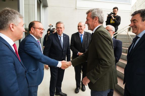 Imagen de la noticia:Rueda firma un pacto por la Enfermería entre la Xunta y las universidades públicas gallegas para mejorar la formación y refo...