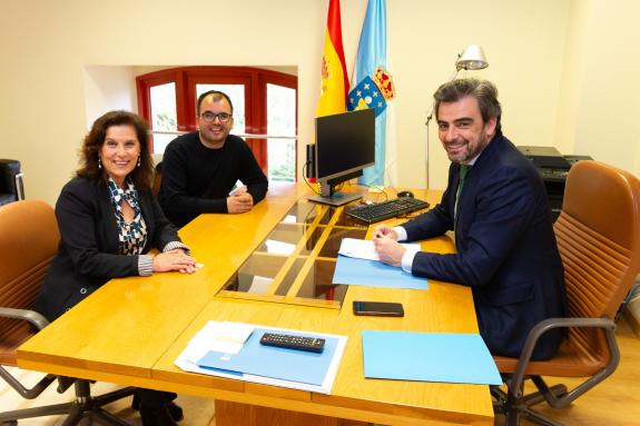 Imaxe da nova:O conselleiro de Presidencia reúnese coa alcaldesa de Viveiro
