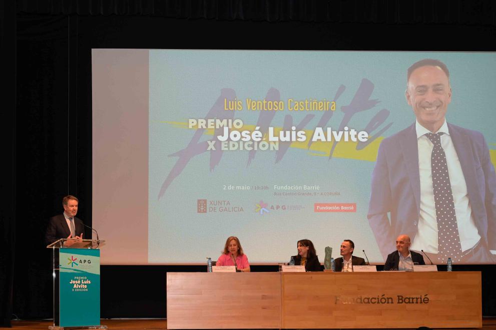 Imaxe 4 de 4 asociada á nova