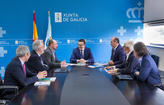 Imagen de la noticia:La Xunta y el Clúster Turismo de Galicia avanzan en la colaboración a favor de reforzar el empleo en el sector e impulsar la...