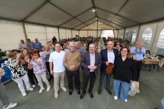 Imaxe da nova:A Xunta participa na terceira Xuntanza de Maiores de Malpica de Bergantiños