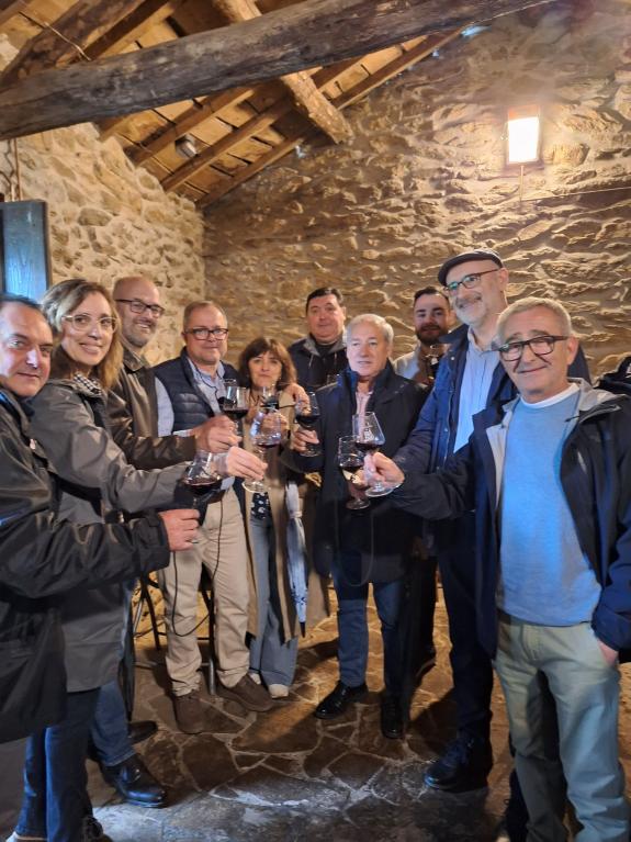 Imagen de la noticia:Medio Rural salienta a importancia da Denominación de Orixe Ribeira Sacra para o sector vitivinícola galego na XXXII Feira d...