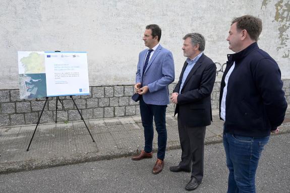 Imagen de la noticia:La Xunta de Galicia renueva las luminarias de los muelles deportivo, comercial y pesquero del puerto de Sada con tecnología ...