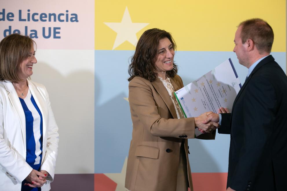 Imaxe 3 de 3 asociada á nova