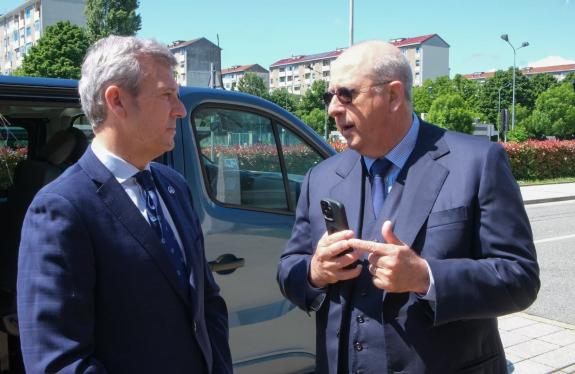 Imaxe da nova:A Xunta e Stellantis continuarán traballando conxuntamente para reforzar a competitividade das empresas provedoras do sector de aut...