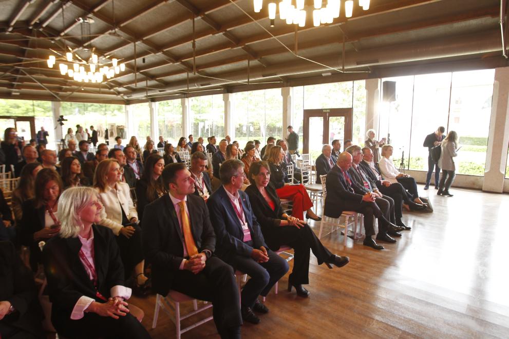 Imaxe 1 de 3 asociada á nova