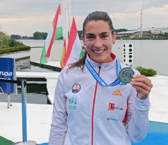 Imaxe da nova:A nadadora artística, Daniela Suárez, e a piragüista, Tania Álvarez, recoñecidas nos Premios Carreira Dual do CSD a proposta da Xun...