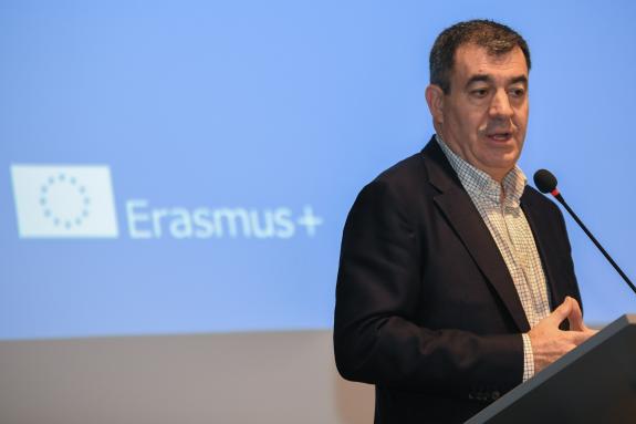 Imaxe da nova:A Xunta apoia o Erasmus de 3.889 galegos cun investimento de 6 M€ grazas ao programa Galemundo