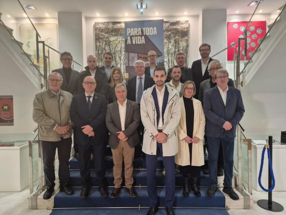 Imagen de la noticia:La Xunta reivindica una minería verde y sostenible que actúe como motor de la economía y favorezca el asentamiento de poblac...