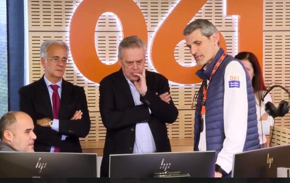 Imaxe da nova:Gómez Caamaño salienta a fortaleza que volveu demostrar o 061 durante o apagamento, logo de atender máis de 1 millón de chamadas en...