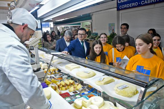 Imaxe da nova:A Xunta promove en Ourense a conexión entre a mocidade e o comercio local a través das xincanas lúdico-educativas da campaña ‘Local...