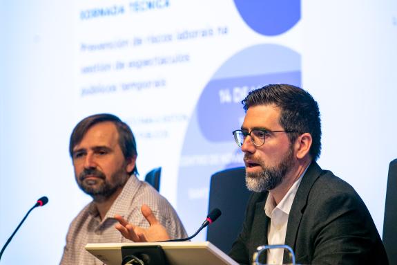 Imaxe da nova:A Xunta reforza o seu compromiso coa seguridade e saúde laboral nunha xornada de acción preventiva nos espectáculos públicos tempor...