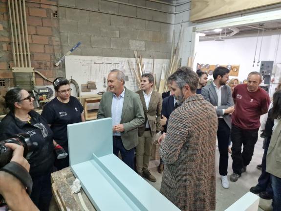Imaxe da nova:A Xunta inviste máis de 410.000 euros no Obradoiro Dual de Emprego de Vilagarcía de Arousa