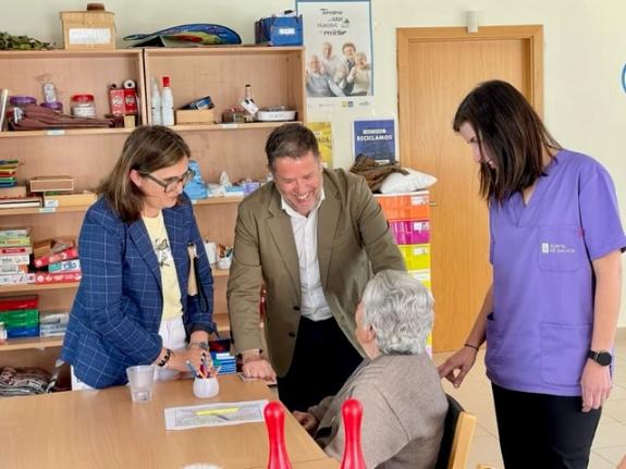 Imagen de la noticia:La Xunta financia con 21.000 € las obras de mejora de su centro de día en Oímbra