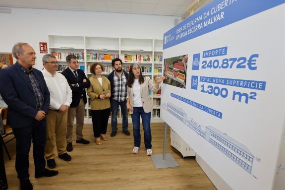 Imaxe da nova:Román Rodríguez anuncia a adxudicación do cambio de cubertas do centro público integrado Julia Becerra Malvar de Ribadumia por máis...