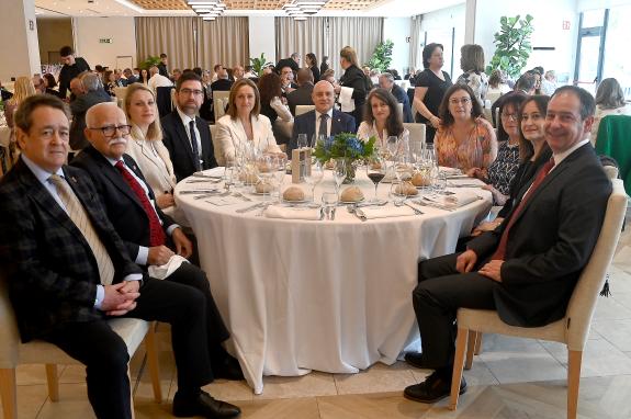 Imagen de la noticia:La Xunta destaca el compromiso de Colegio de Ingenieros Técnicos Industriales de Vigo a favor del empleo cualificado y de la...