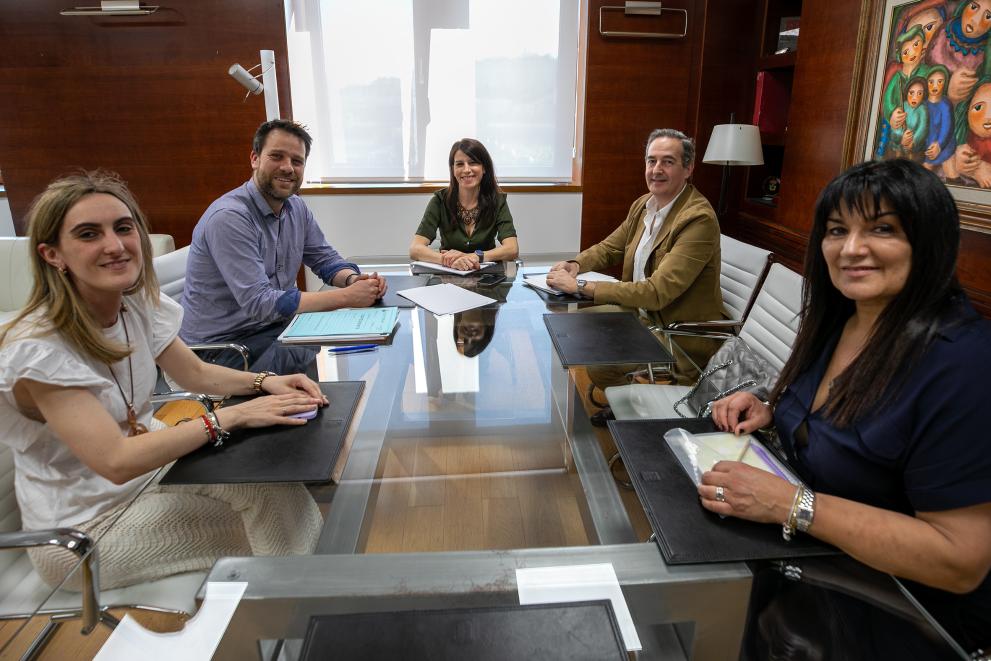 Imaxe 1 de 2 asociada á nova