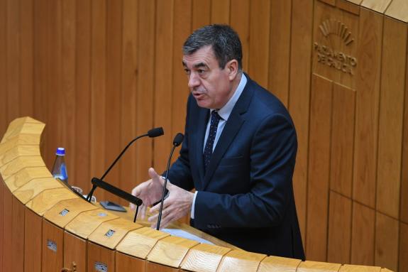 Imaxe da nova:As familias galegas poderán matricular os seus fillos para o vindeiro curso a través do teléfono móbil