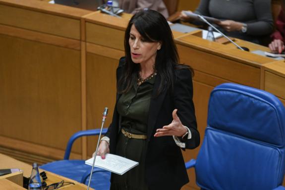 Imaxe da nova:A conselleira María M. Allegue exixe que se garanta o carácter social das vivendas protexidas de Xuxán, na Coruña