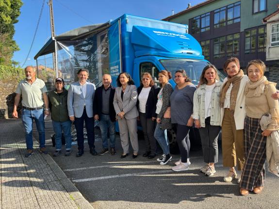 Imagen de la noticia:La Xunta destaca la labor de acompañamiento y cercanía prestada por la oficina móvil de retorno, que recorrió cerca  del 60%...